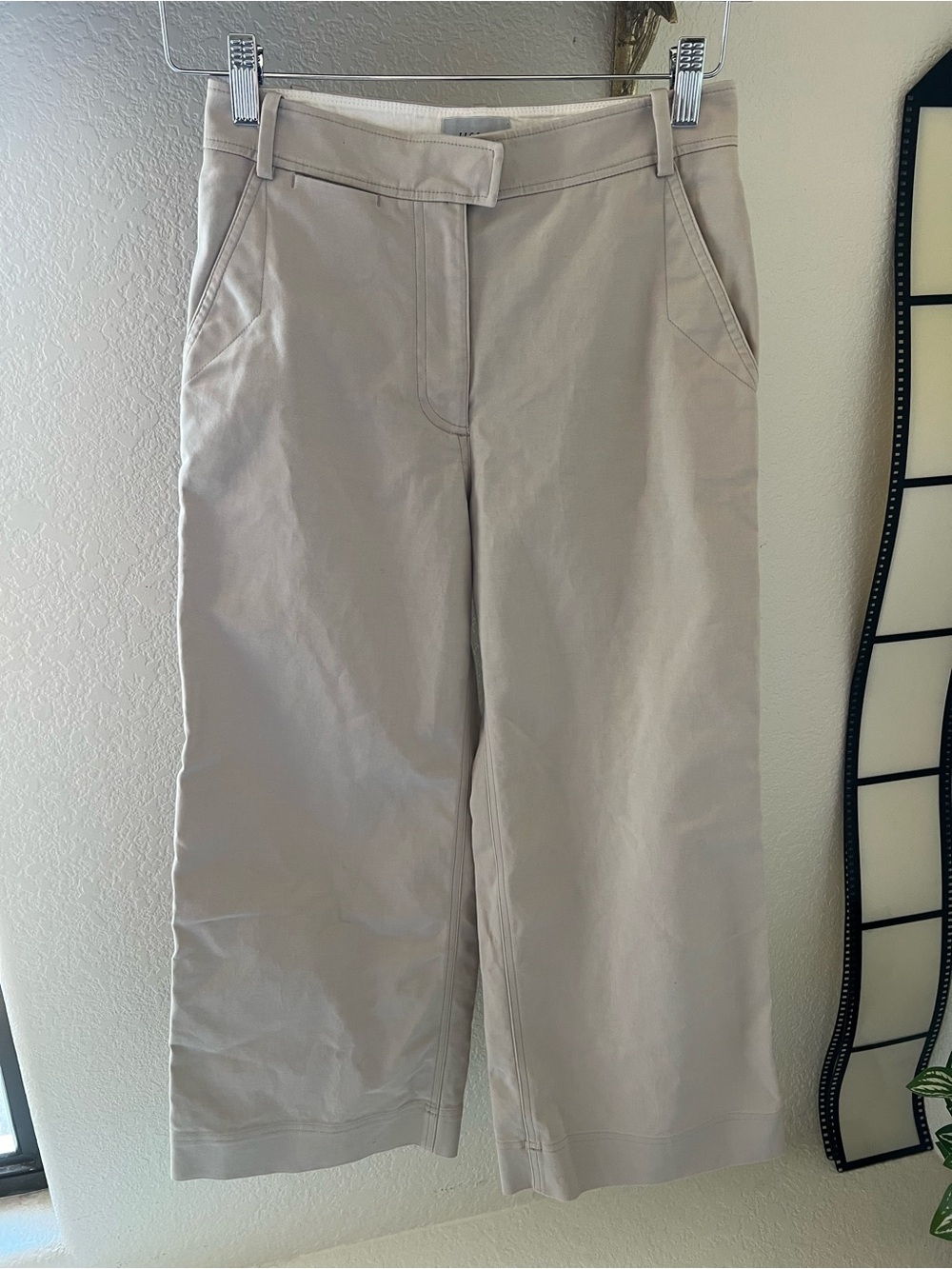 Jigsaw Classic Wide-Leg Women’s Pants in Light Khaki